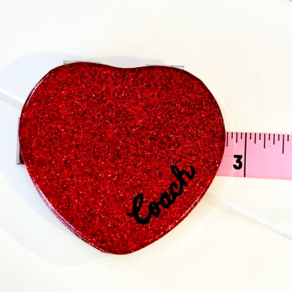 FREE Coach Butterfly or Heart Compact Makeup Mirror- 4 Colors - Picture 5 of 8
